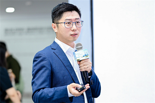 AI智啟建筑新生！美的樓宇科技閃耀2025中國(guó)國(guó)際制冷展